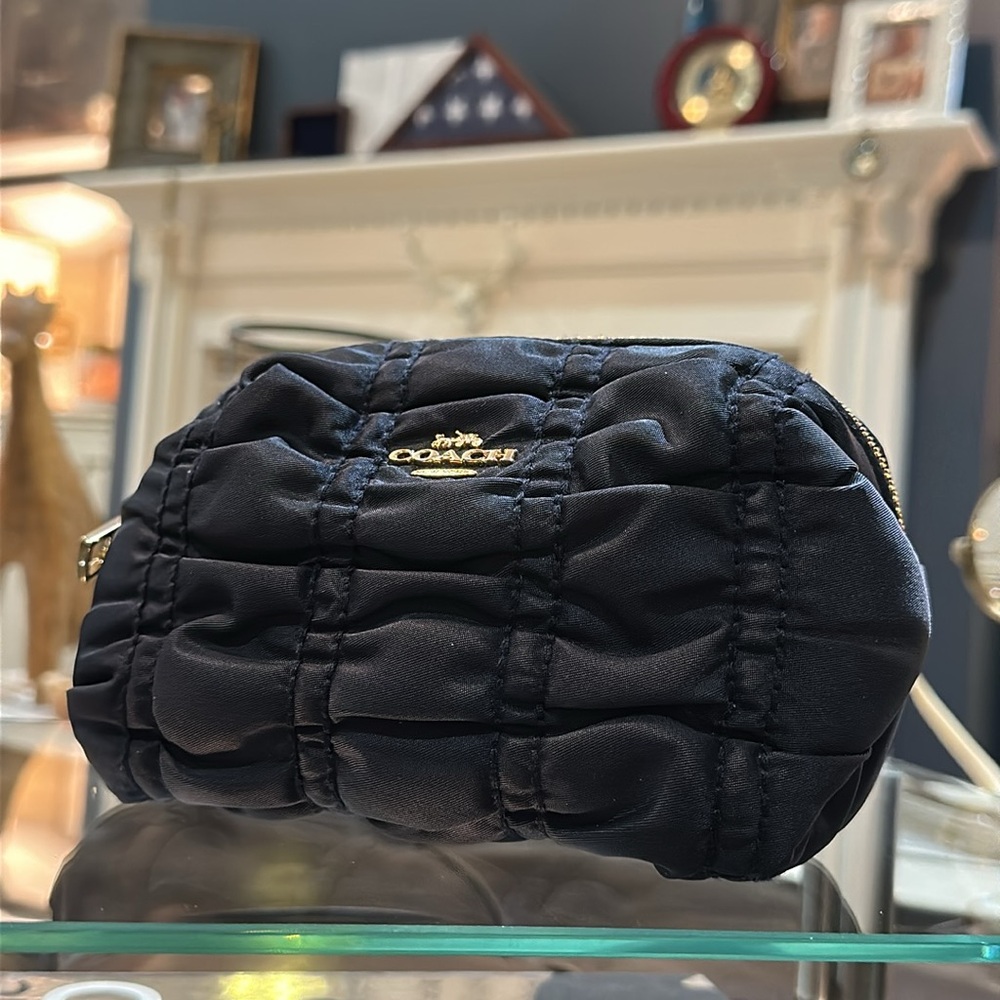 Authentic Coach Small Boxy Cosmetic Case w/Ruching in Midnight Blue, NWOT - Picture 2 of 13